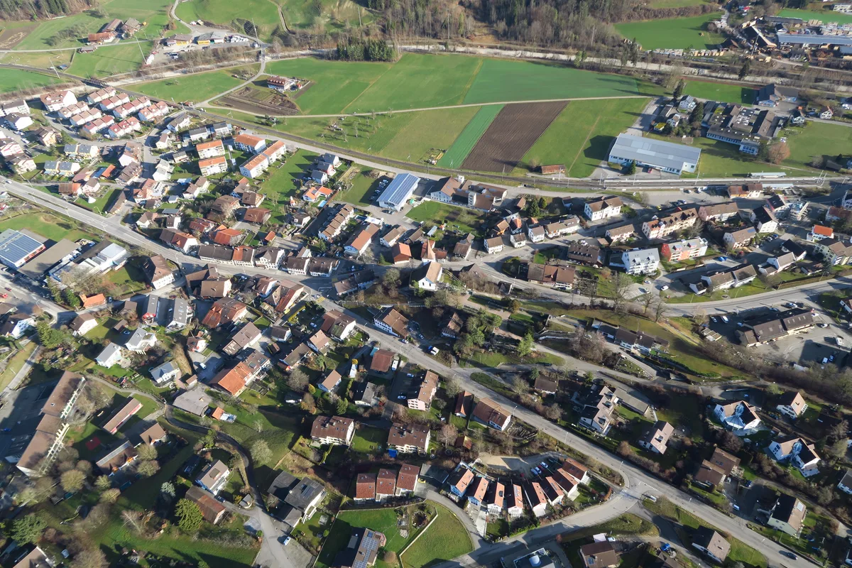 Man sieht Wila von oben.